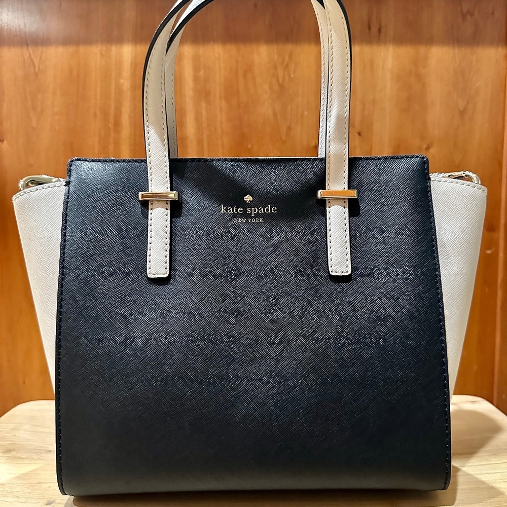 Kate Spade Cedar Street Small Hayden Crossbody